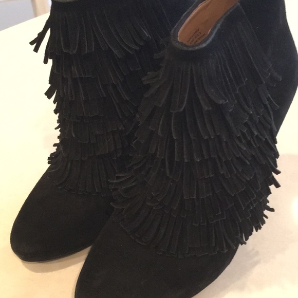 Banana Republic Shoes - Banana Republic Bootie